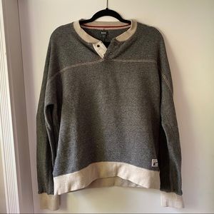 Roots sweater size medium